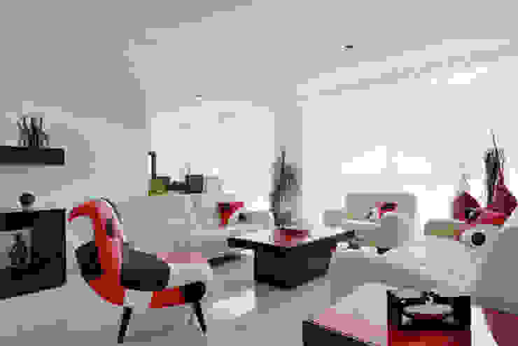 RESIDENCIA DIANA, Excelencia en Diseño Excelencia en Diseño Moderne Wohnzimmer Holz-Kunststoff-Verbund Weiß