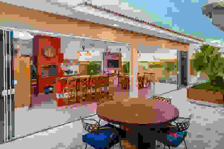 Daniele Galante Arquitetura Balcone, Veranda & Terrazza in stile moderno