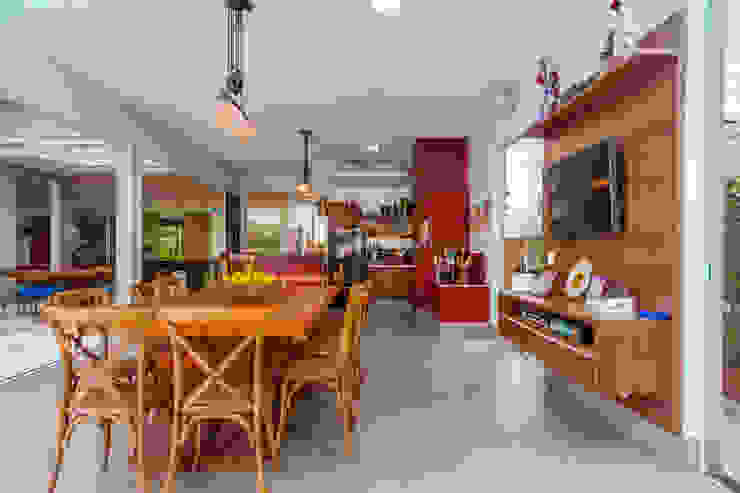 Daniele Galante Arquitetura Balcone, Veranda & Terrazza in stile moderno