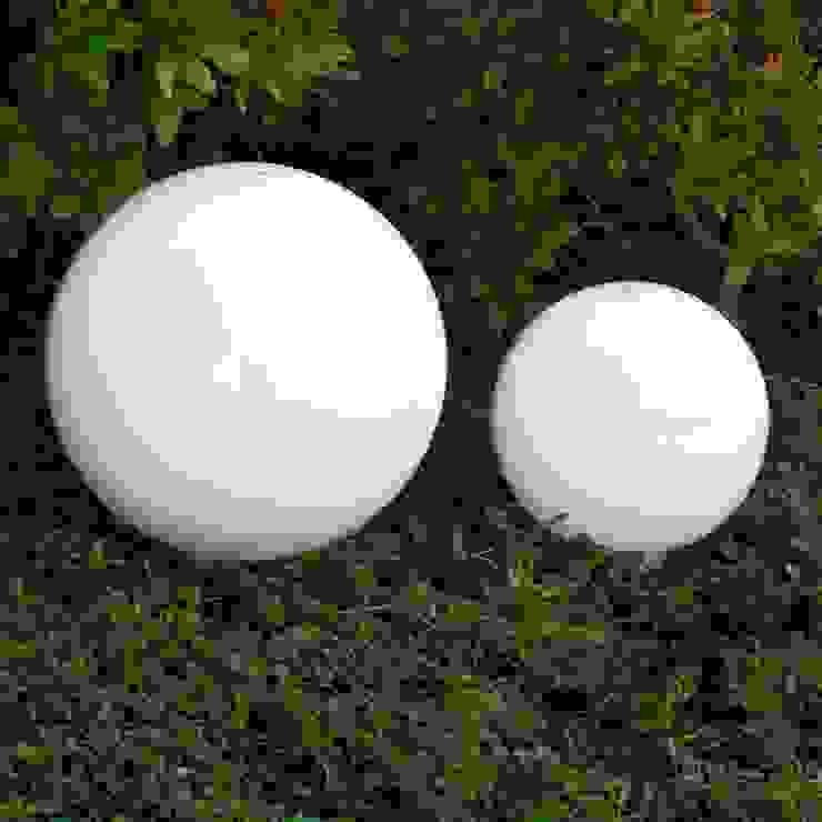 Globe / Garten Kugelleuchte Ø 40 cm von Skapetze Lichtmacher homify