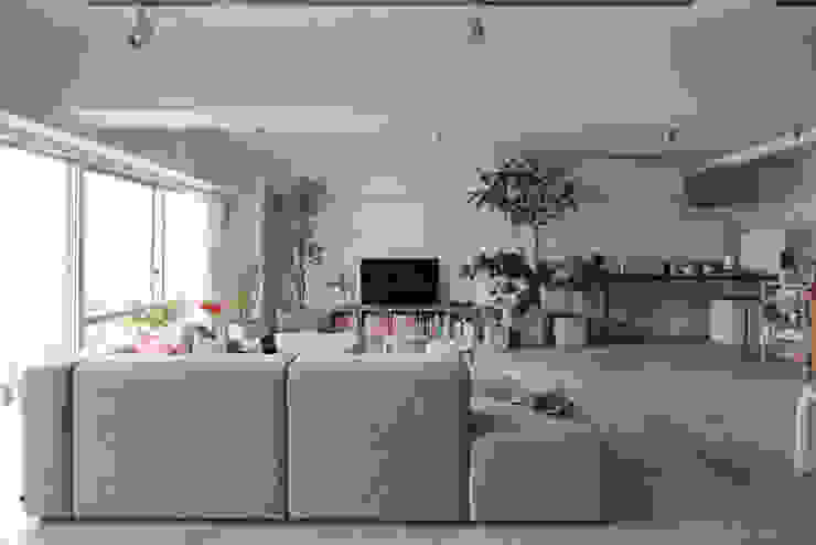 MORTAR POT nuリノベーション Minimalist living room