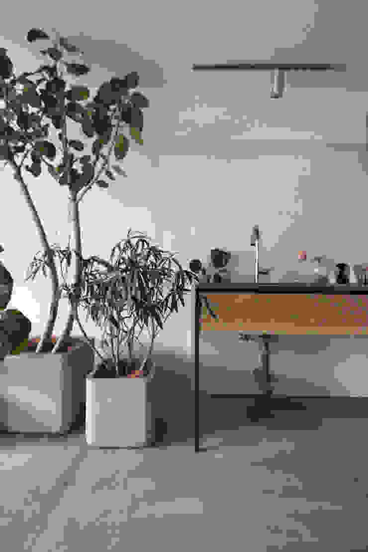 MORTAR POT nuリノベーション Minimalist living room