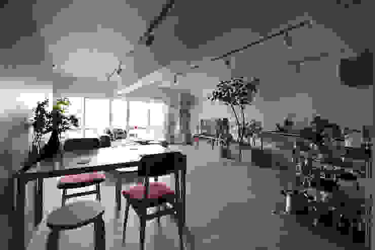MORTAR POT nuリノベーション Minimalist dining room