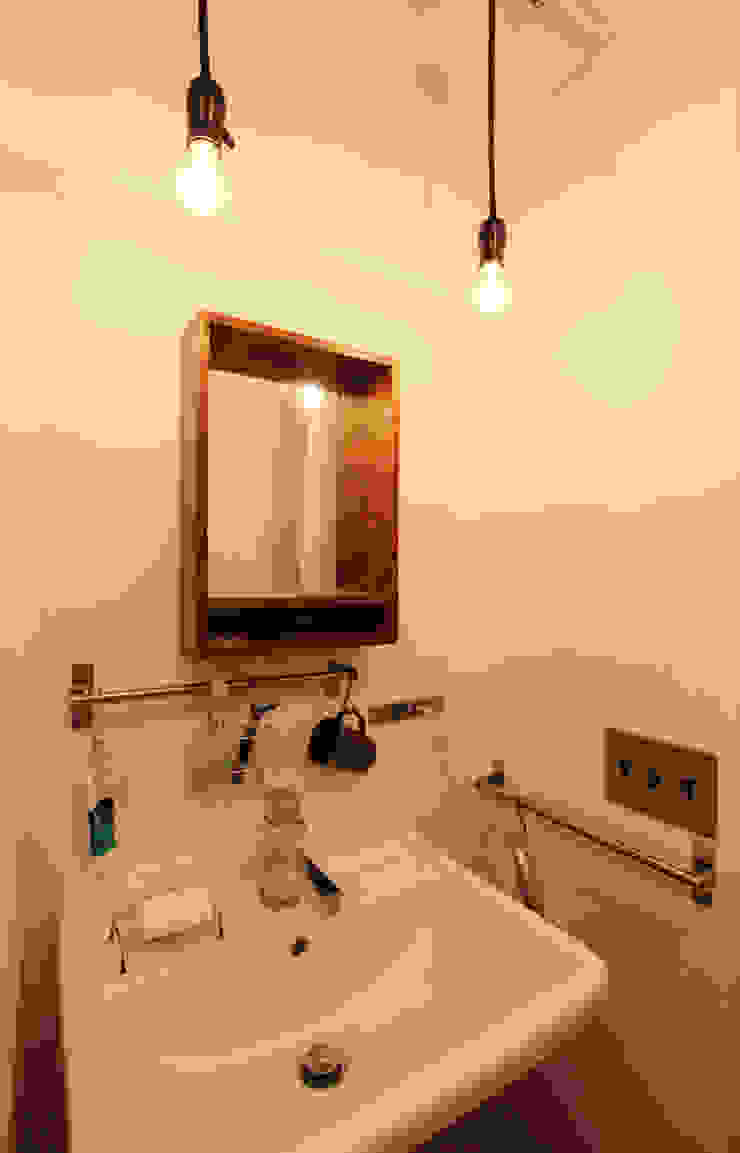 honyatosyodou nuリノベーション Modern bathroom