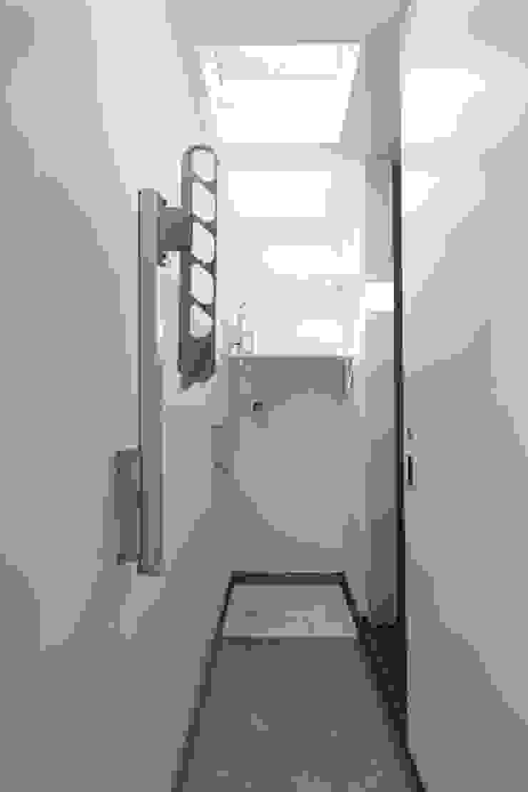 oriono no ie 一級建築士事務所アトリエm Modern bathroom