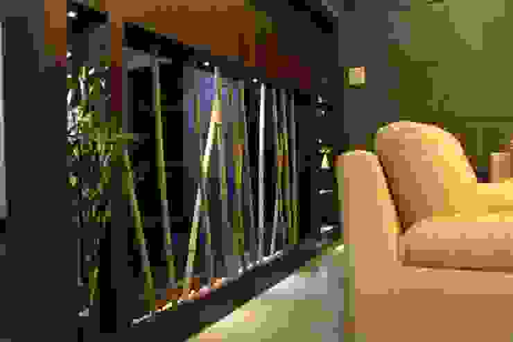 pent house for Mr. Jahagirdar At nanded 4th axis design studio Living roomAccessories & decoration