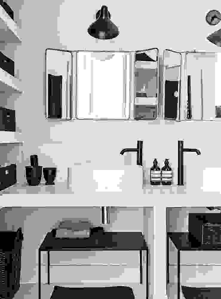 homify Scandinavian style bathroom