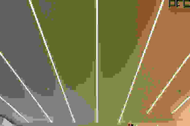 LOJA CONVENIÊNCIA DG 01_ESPOSENDE_2015 PFS-arquitectura Lojas e Espaços comerciais minimalistas