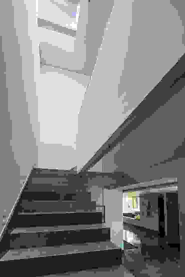 URBN الممر والمدخل