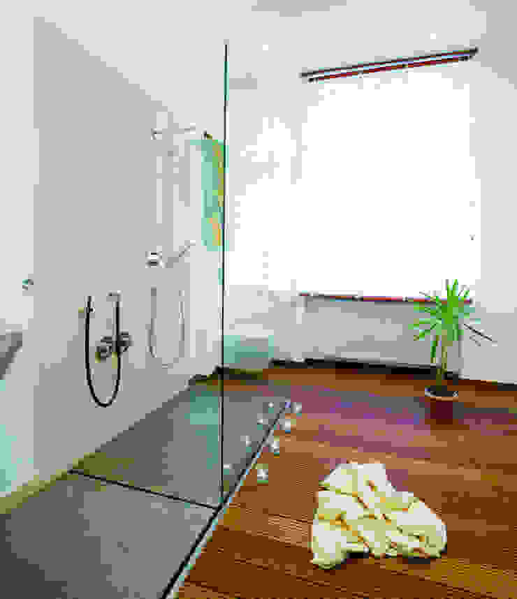 natursteinwolf GmbH & Co. KG - die natursteinmanufaktur Modern Bathroom Granite