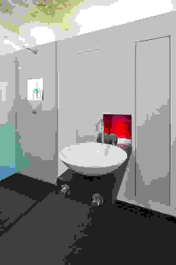 natursteinwolf GmbH & Co. KG - die natursteinmanufaktur Modern Bathroom Granite