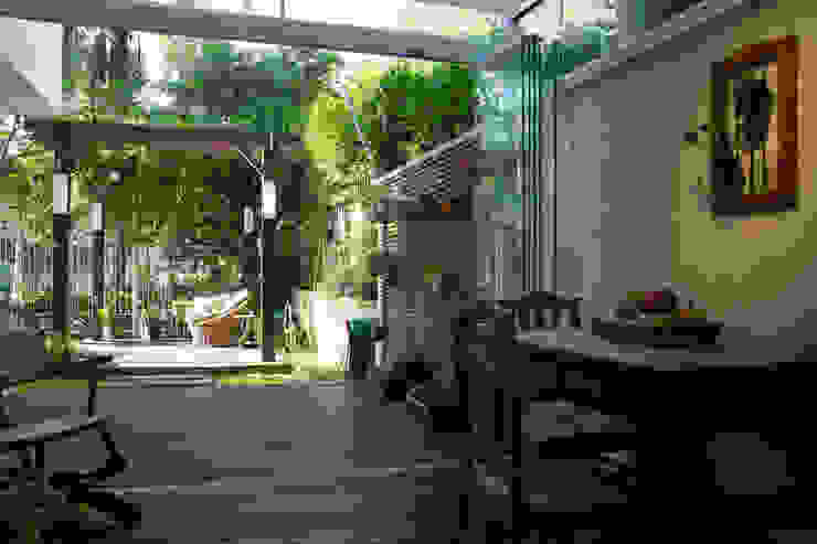 Expace - espaços e experiências ระเบียง, นอกชาน ไม้