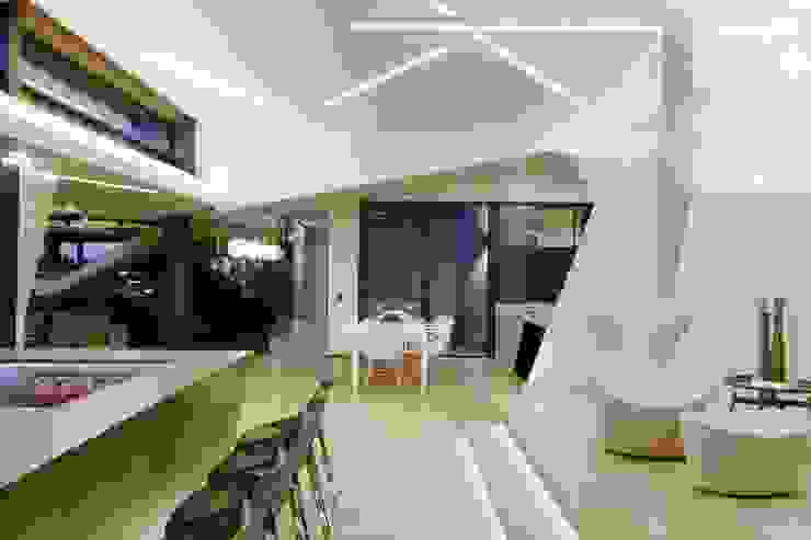 Concrete House Nico Van Der Meulen Architects Salones modernos