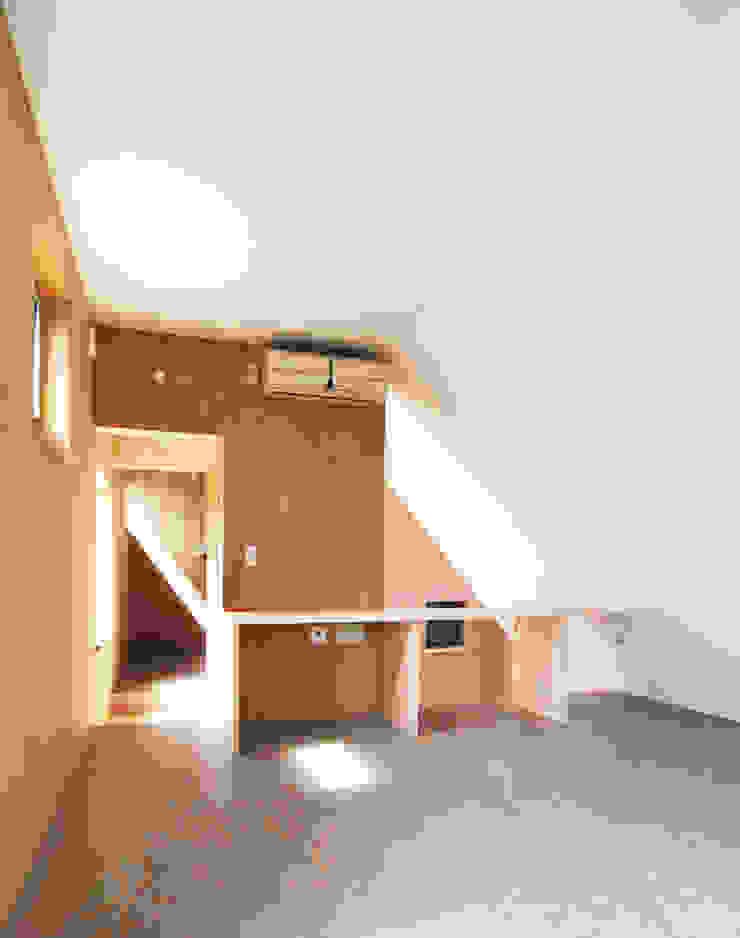 星設計室 Soggiorno moderno