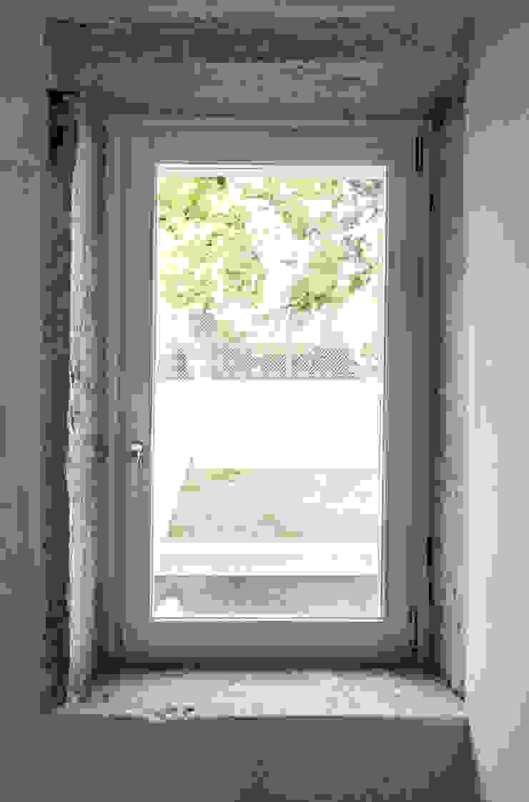 Progetto MORO SAS DI GIANNI MORO Modern windows & doors
