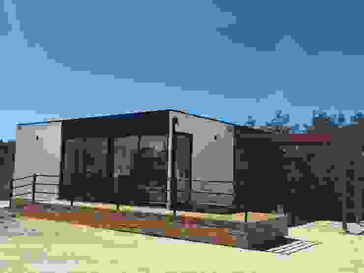 Casa modular com 2 quartos e jardim interior, KITUR KITUR Minimalistische Häuser
