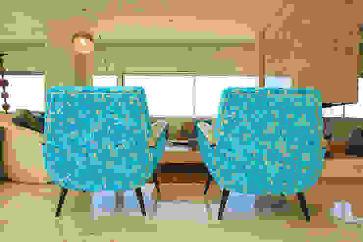 Moradia Algarve 2012 Atelier Ana Leonor Rocha Salas de estar mediterrânicas