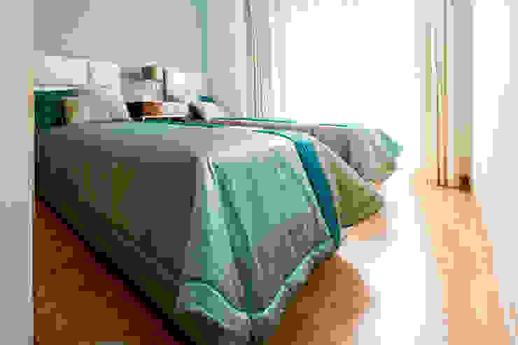 Modern style bedroom by Atelier Ana Leonor Rocha Modern