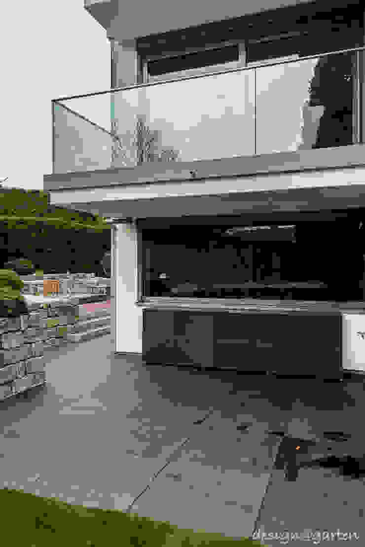 Terrassenschrank @win nach Maß - wetterfest | homify