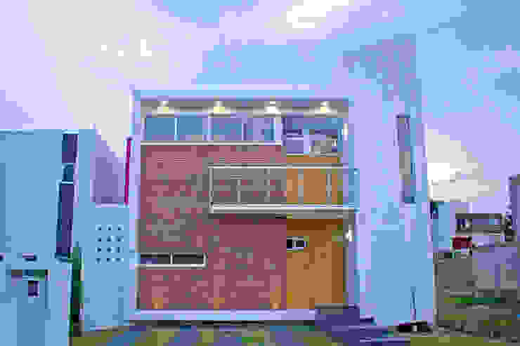 Diseño y construcción de fachadas de casas: Guadalajara | homify