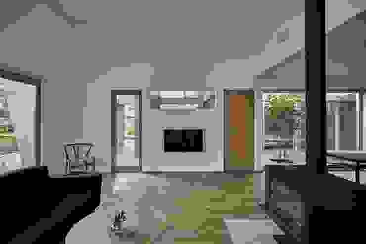 toki Architect design office Modern Living Room