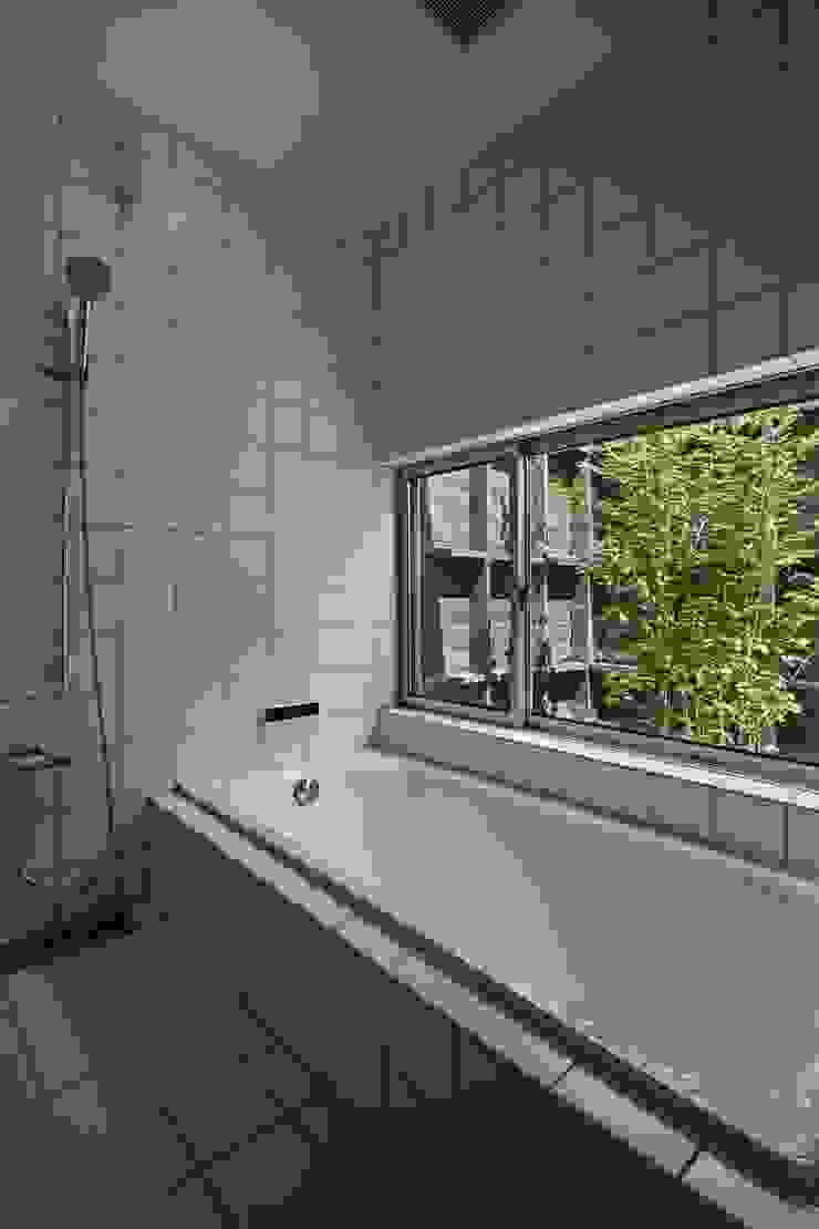 toki Architect design office Modern Bathroom