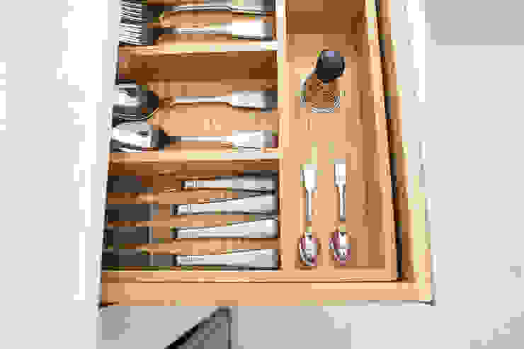 Classic, yet Contemporary Rencraft Dapur Klasik kitchen,kitchen drawers,cutlery drawer,bespoke storage,handmade kitchen,painted kitchen,designer kitchen,cutlery insert