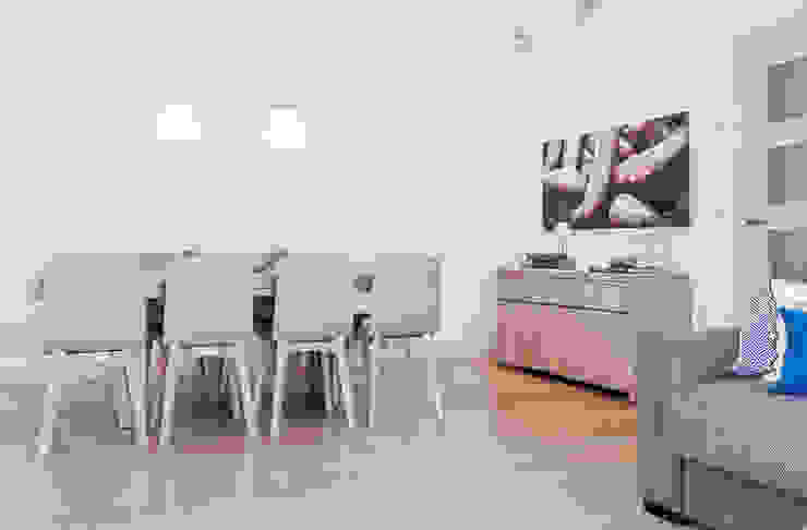 Столовая комната в стиле модерн от Estibaliz Martín Interiorismo Модерн