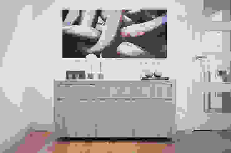 Гостиная в стиле модерн от Estibaliz Martín Interiorismo Модерн