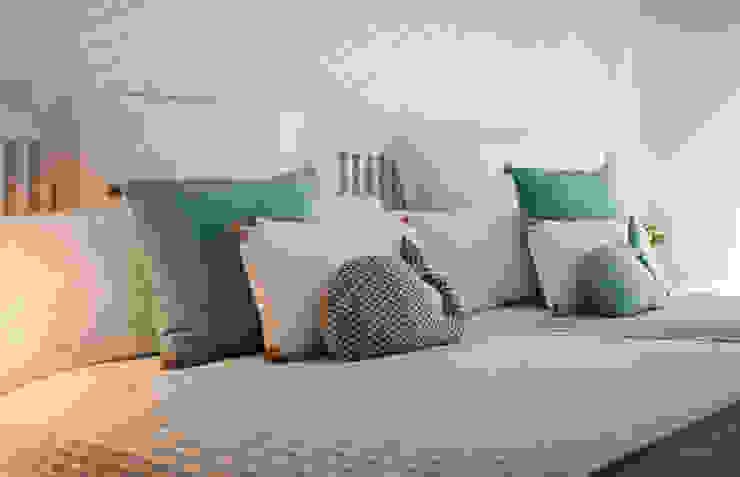 Детская комната в стиле модерн от Estibaliz Martín Interiorismo Модерн