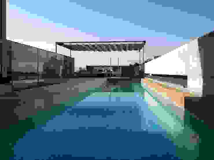 piscina Reformmia Piscinas de estilo moderno