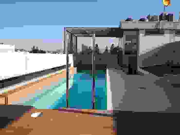 piscina Reformmia Piscinas de estilo minimalista