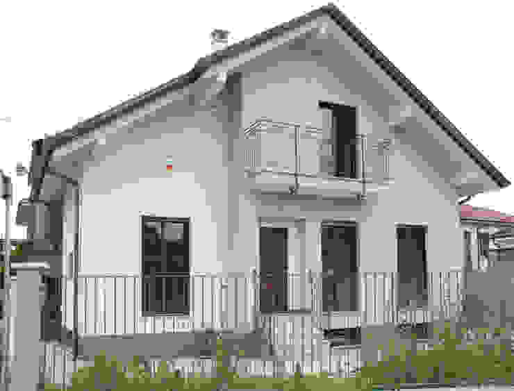 Fabio Ricchezza architetto Modern Houses
