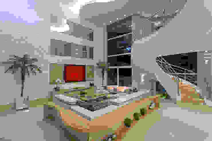 Arquiteto Aquiles Nícolas Kílaris Livings de estilo moderno Beige