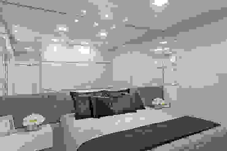 Arquiteto Aquiles Nícolas Kílaris Dormitorios de estilo moderno