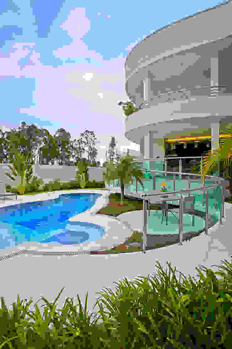 Arquiteto Aquiles Nícolas Kílaris Casas estilo moderno: ideas, arquitectura e imágenes