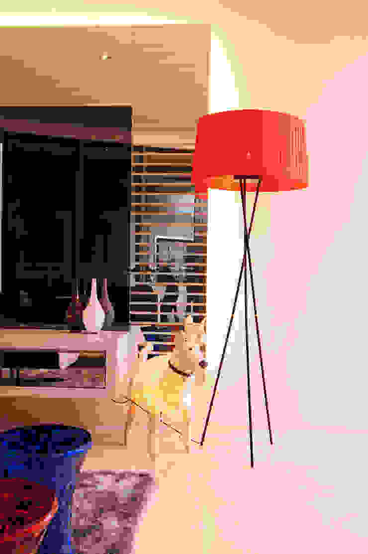 Retro Chic | CONDOMINIUM Design Spirits Living room