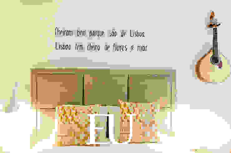 Eclectic style bedroom by TRAÇO 8 INTERIORES Eclectic