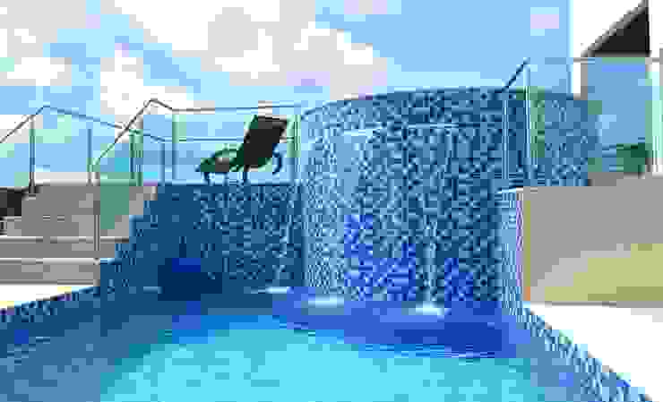 Atelier Plural Piscine moderne