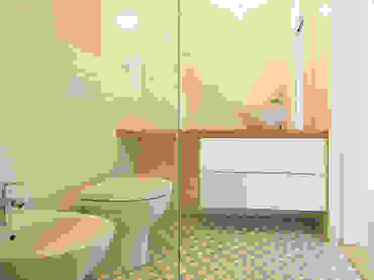 How to make your bathroom tiles look new again! homify