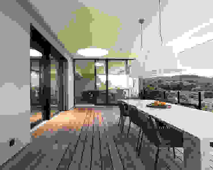 Objekt 340 / meier architekten meier architekten zürich Moderner Balkon, Veranda & Terrasse