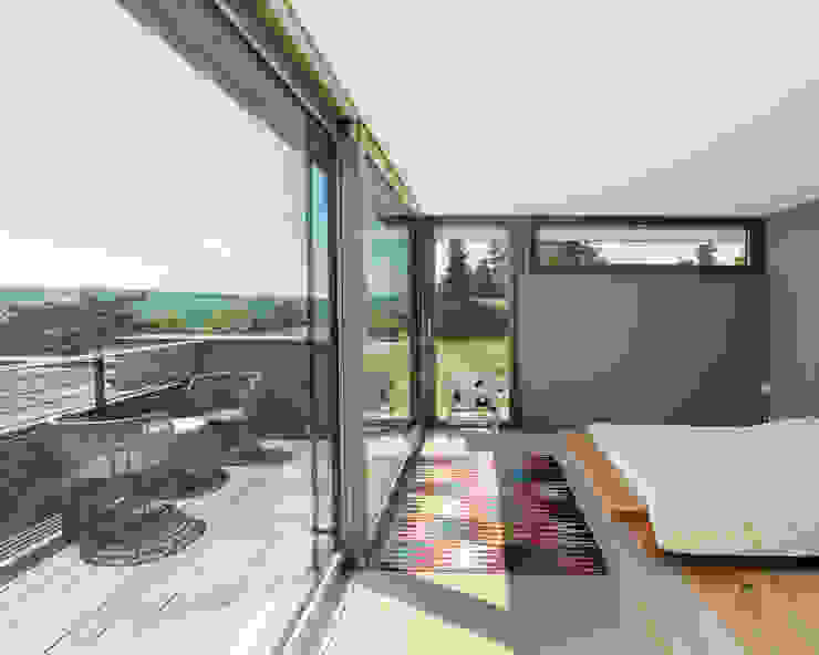 Objekt 340 / meier architekten meier architekten zürich Moderne Schlafzimmer Beige