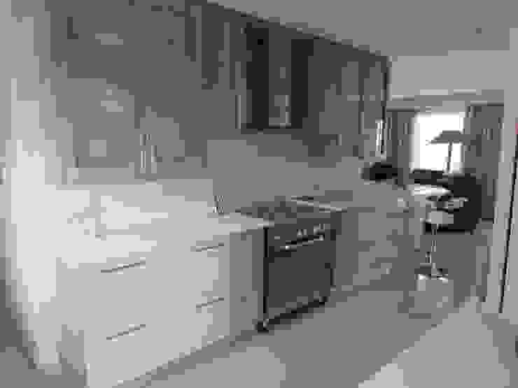 Extentions and Renovations, DG Construction DG Construction Modern Kitchen
