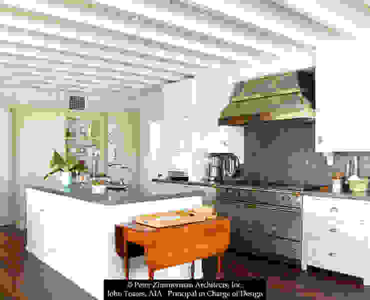 Kitchen John Toates Architecture and Design Classic style kitchen