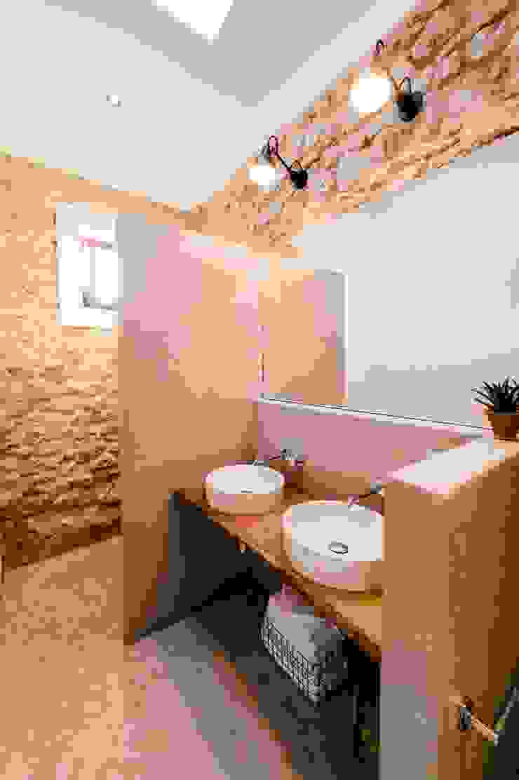 Ibiza Campo - Guesthouse, Ibiza Interiors Ibiza Interiors Mediterranean style bathrooms