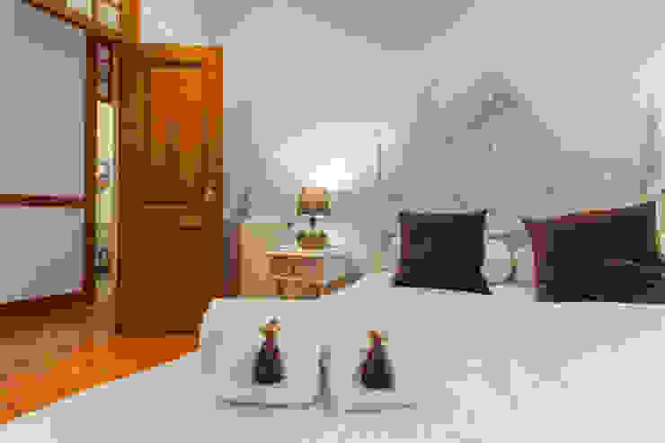 Apartamento Alma Lusa, uma casa portuguesa, com certeza! alma portuguesa Quartos rústicos