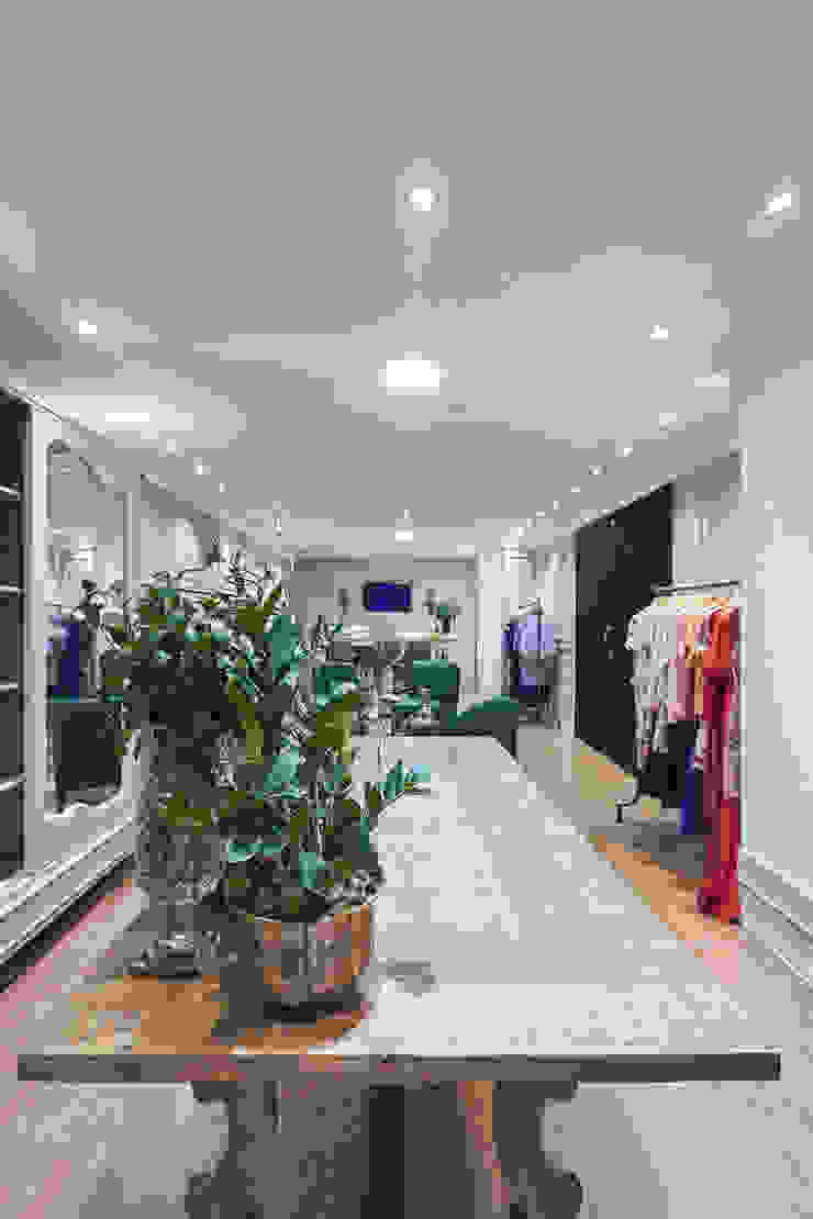 Loja Roupas Femininas Piloni Arquitetura Shopping Centers clássicos