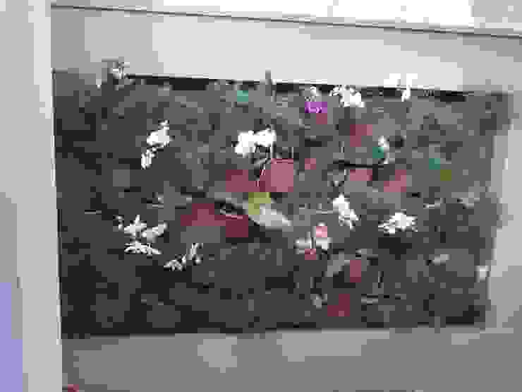 JARDIM VERTICAL Borges Arquitetura & Paisagismo JardimPlantas e flores