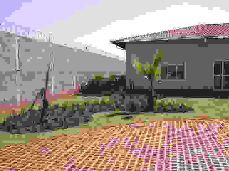 JARDINS E FONTES Borges Arquitetura & Paisagismo Jardins modernos