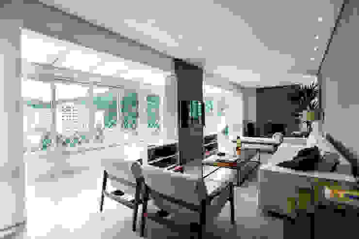 L2 Arquitetura Salon moderne Béton Gris